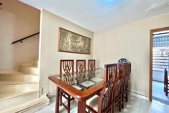 Sala de casa à venda com 4 quartos, 160m² em Planalto Paulista, São Paulo