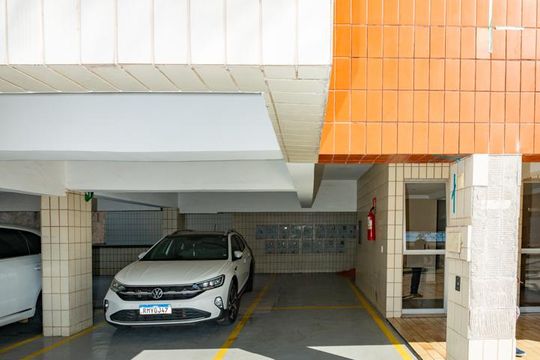 Garagem de apartamento à venda com 4 quartos, 99m² em Alto Caiçaras, Belo Horizonte