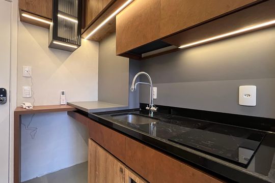 Cozinha de kitnet/studio para alugar com 1 quarto, 33m² em Pinheiros, São Paulo