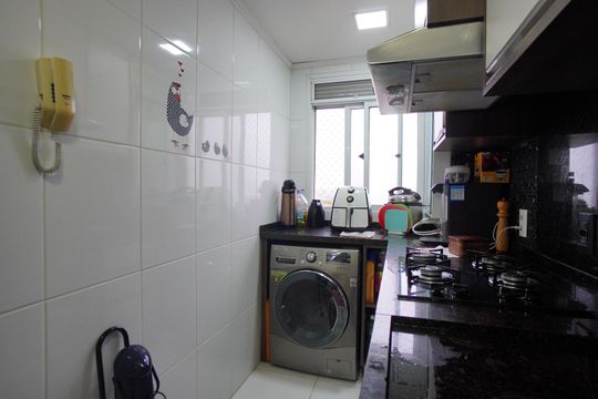 Cozinha de apartamento à venda com 3 quartos, 64m² em Sarandi, Porto Alegre