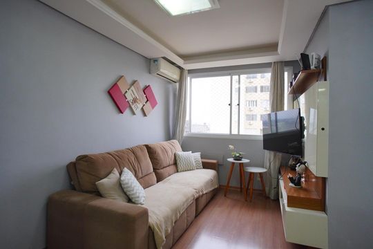 Apartamento à venda com 3 quartos, 64m² em Sarandi, Porto Alegre