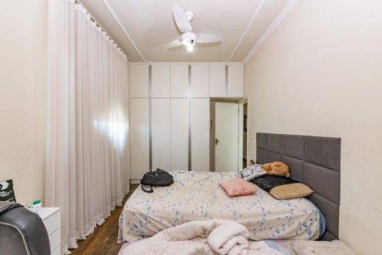 Quarto 2 de casa à venda com 4 quartos, 343m² em Cabral, Contagem