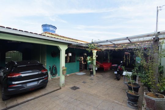 Casa1 - Quintal e Garagem de casa à venda com 4 quartos, 303m² em Brasil Industrial (barreiro), Belo Horizonte