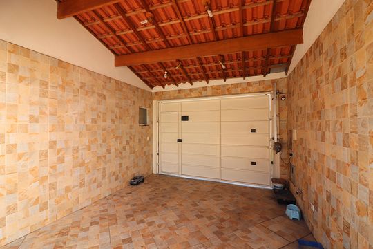 Garagem de casa à venda com 2 quartos, 220m² em Bairro dos Casa, São Bernardo do Campo