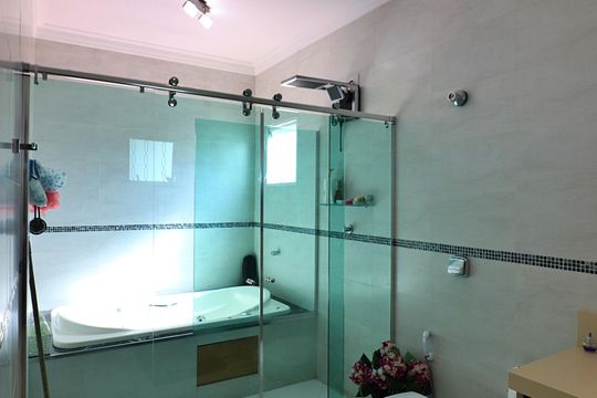 Suíte 1 Banheiro de casa à venda com 2 quartos, 220m² em Bairro dos Casa, São Bernardo do Campo