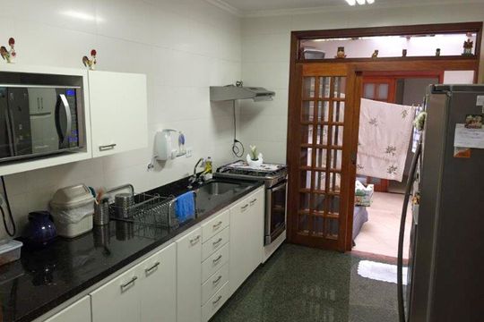 Cozinha de casa à venda com 3 quartos, 142m² em Cidade Monções, São Paulo