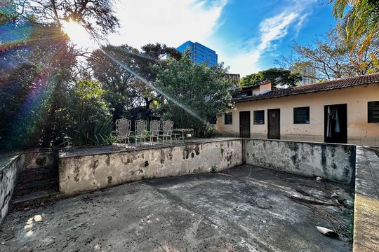 Área comum de casa à venda com 6 quartos, 1000m² em Vila Cordeiro, São Paulo