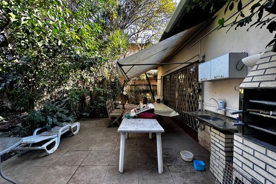 Área comum de casa à venda com 6 quartos, 1000m² em Vila Cordeiro, São Paulo
