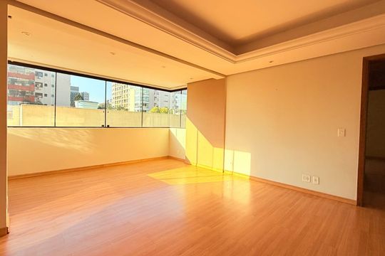 Sala de apartamento à venda com 3 quartos, 103m² em Petrópolis, Porto Alegre