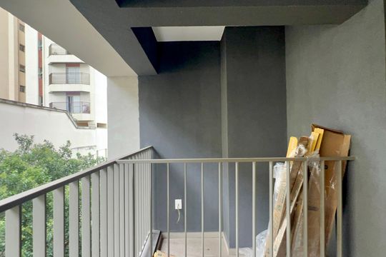 Varanda de kitnet/studio para alugar com 1 quarto, 30m² em Cerqueira César, São Paulo