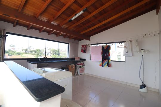 Área de Serviço de casa à venda com 3 quartos, 180m² em Jardim Ana Maria, Santo André
