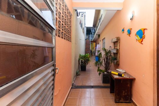 Corredor Externo de casa à venda com 3 quartos, 70m² em Parque Tomas Saraiva, São Paulo