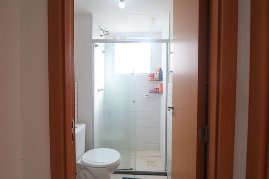 Banheiro de apartamento para alugar com 2 quartos, 44m² em Estância Velha, Canoas