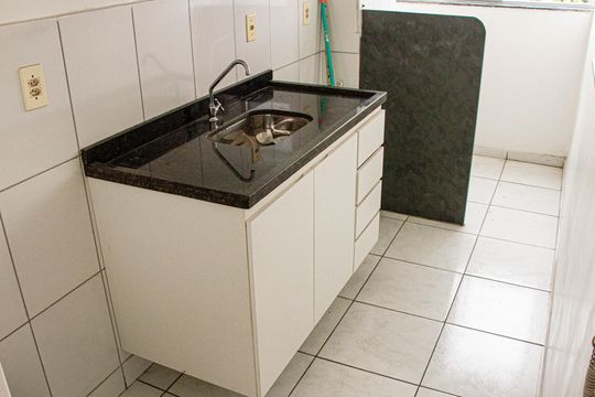 Cozinha de apartamento para alugar com 2 quartos, 40m² em Campo Grande, Rio de Janeiro