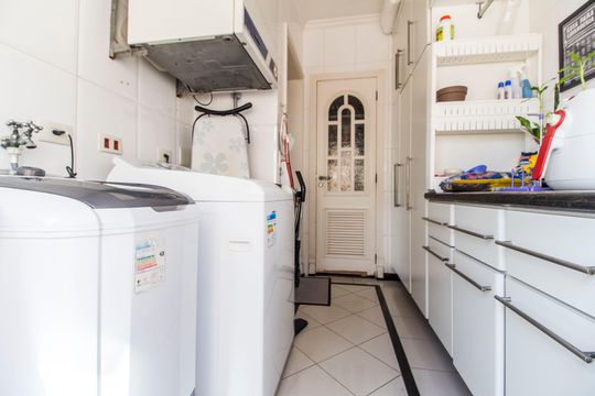 Área de Serviço de casa de condomínio à venda com 5 quartos, 620m² em Residencial Quatro (alphaville), Santana de Parnaíba