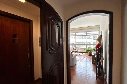 Hall de apartamento à venda com 4 quartos, 190m² em Leme, Rio de Janeiro