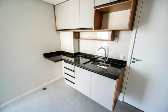 Cozinha de kitnet/studio para alugar com 1 quarto, 29m² em Tatuapé, São Paulo