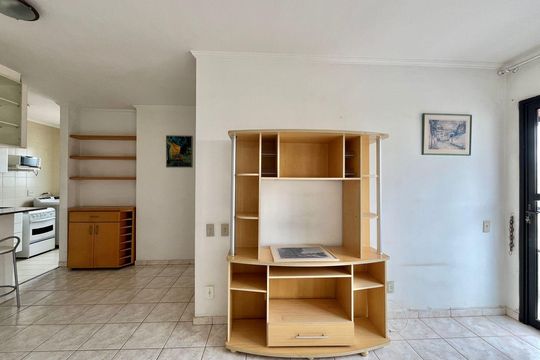 Sala de apartamento à venda com 1 quarto, 60m² em Cambuí, Campinas