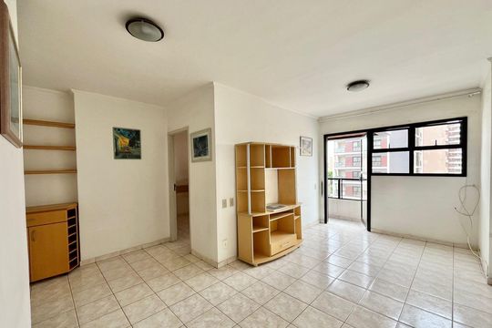 Sala de apartamento à venda com 1 quarto, 60m² em Cambuí, Campinas