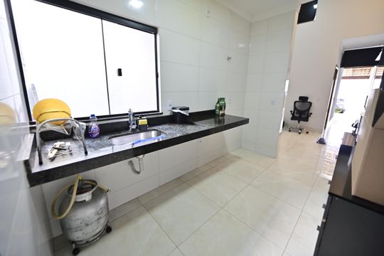 Casa para alugar com 2 quartos, 82m² em Jardim Marques de Abreu, Goiânia