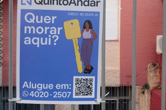 Placa de apartamento à venda com 2 quartos, 70m² em Jardim São Pedro, Porto Alegre