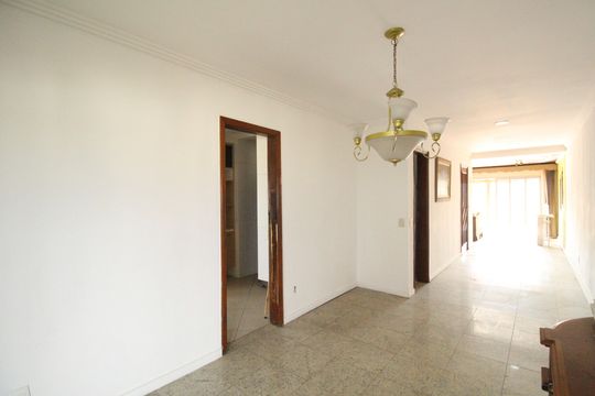 Sala de apartamento à venda com 3 quartos, 377m² em Tanque, Rio de Janeiro