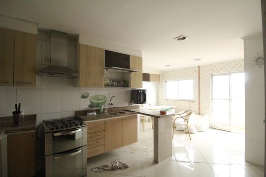 Cozinha de apartamento à venda com 3 quartos, 377m² em Tanque, Rio de Janeiro