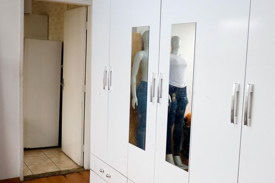 Sala de casa à venda com 2 quartos, 137m² em Vila Yolanda, Osasco
