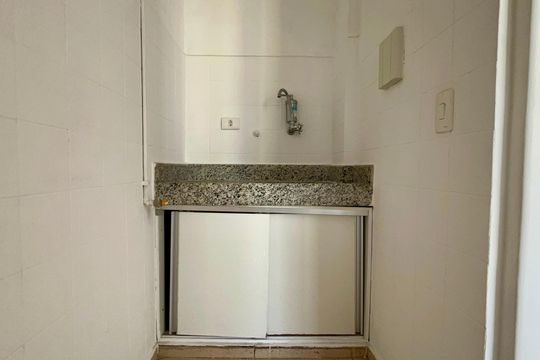 Cozinha de apartamento à venda com 1 quarto, 31m² em Pinheiros, São Paulo