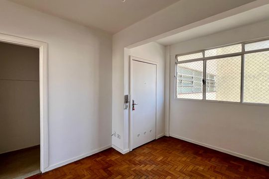 Sala de apartamento à venda com 1 quarto, 31m² em Pinheiros, São Paulo
