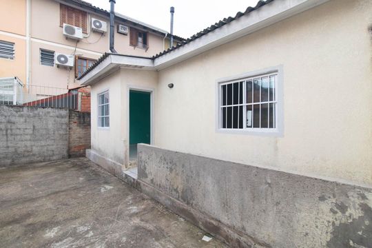 Área Externa de casa para alugar com 1 quarto, 63m² em Cavalhada, Porto Alegre