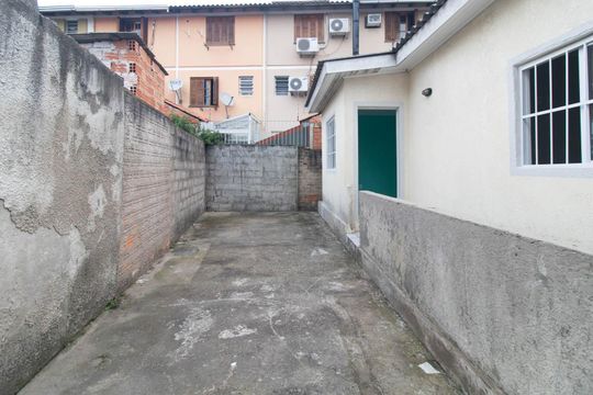 Área Externa de casa para alugar com 1 quarto, 63m² em Cavalhada, Porto Alegre