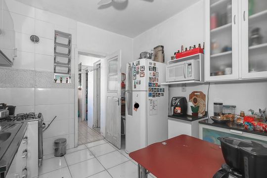 Cozinha de apartamento à venda com 2 quartos, 88m² em Petrópolis, Porto Alegre