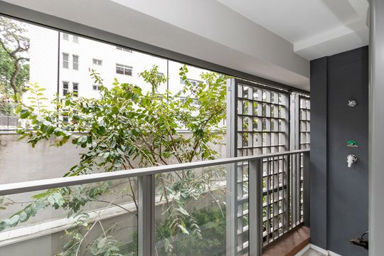 Varanda de kitnet/studio à venda com 1 quarto, 23m² em Campo Belo, São Paulo