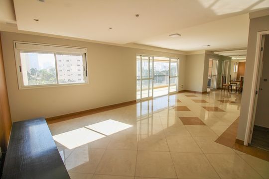 Sala de apartamento à venda com 3 quartos, 178m² em Mooca, São Paulo