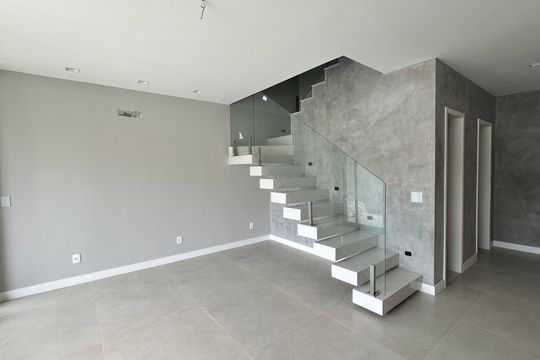Casa à venda com 4 quartos, 200m² em Vargem Pequena, Rio de Janeiro