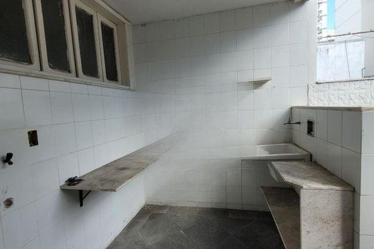 Casa à venda com 5 quartos, 217m² em Icaraí, Niterói