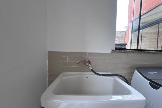 Área de Serviço de casa para alugar com 4 quartos, 150m² em Vargem Grande, Rio de Janeiro