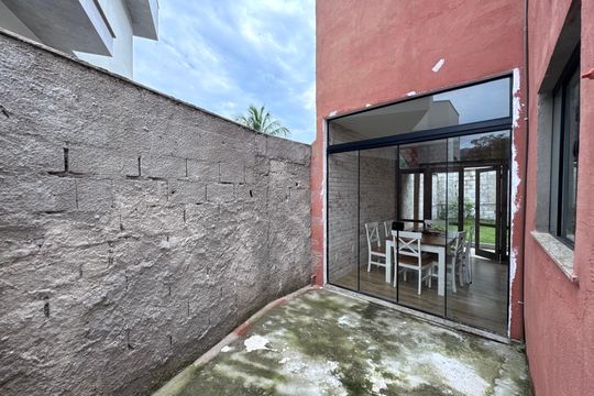 Área externa de casa para alugar com 4 quartos, 150m² em Vargem Grande, Rio de Janeiro