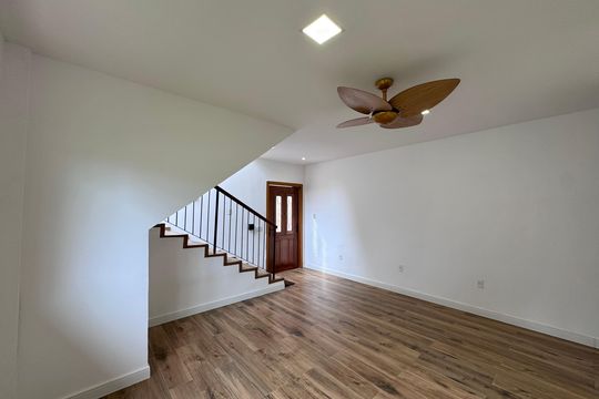 Sala de casa para alugar com 4 quartos, 150m² em Vargem Grande, Rio de Janeiro