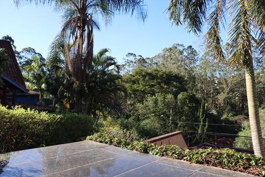 Vista da Suíte 2 de casa de condomínio para alugar com 4 quartos, 323m² em Jardim Branca Flor, Embu das Artes