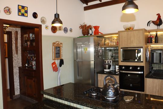 Cozinha de casa de condomínio para alugar com 4 quartos, 323m² em Jardim Branca Flor, Embu das Artes