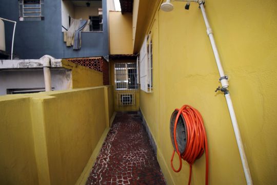 Corredor lateral de casa à venda com 3 quartos, 150m² em Brás de Pina, Rio de Janeiro