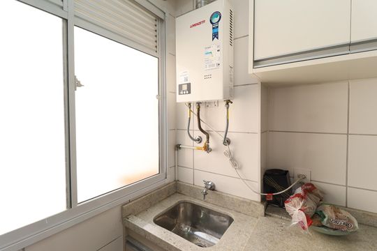 Cozinha de apartamento para alugar com 2 quartos, 43m² em Vila Guilherme, São Paulo