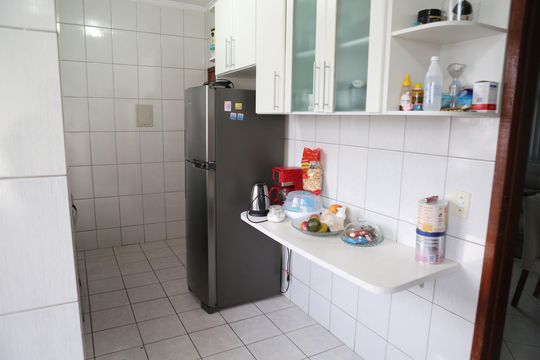 Cozinha de apartamento à venda com 3 quartos, 120m² em Milionários, Belo Horizonte