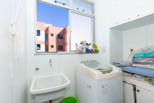 Área de Serviço de apartamento à venda com 3 quartos, 100m² em Buritis, Belo Horizonte