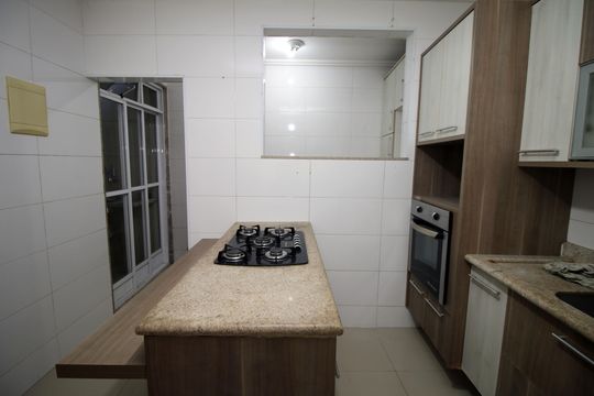Cozinha de apartamento à venda com 2 quartos, 68m² em Irajá, Rio de Janeiro
