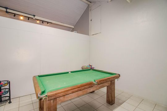 Área comum de casa de condomínio para alugar com 3 quartos, 77m² em Humaitá, Porto Alegre