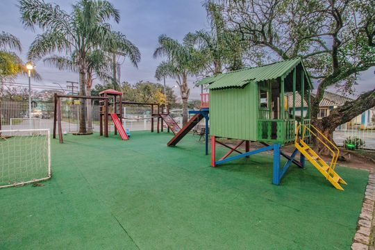 Área comum - Playground de casa de condomínio para alugar com 3 quartos, 77m² em Humaitá, Porto Alegre