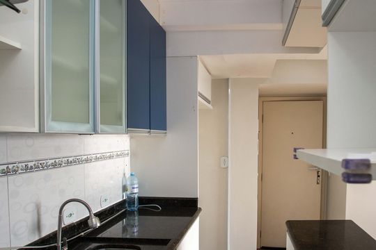 Cozinha de apartamento para alugar com 2 quartos, 45m² em Canhema, Diadema